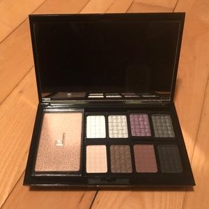 Doucce Freematic Eyeshadow Pro Palette